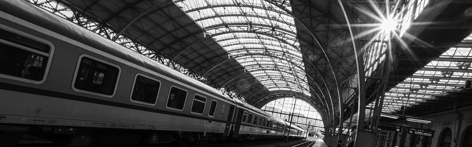 banner_Early-morning-train-Prague-1920-DSCF0060-Edit.20220425153716.jpg